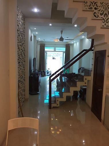 Hình ảnh Cho thuê nhà mới đẹp Phạm Văn Bạch gần ngã 3 Cống Lở P.15 Tân Bình