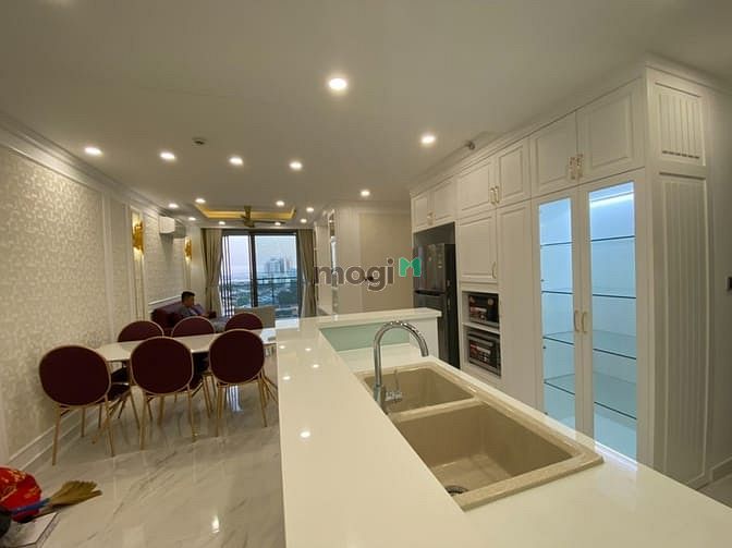 Hình ảnh Chính chủ cho thuê CH 2PN Midtown-Phú Mỹ Hưng,nhà TK tân cổ điển độc 1
