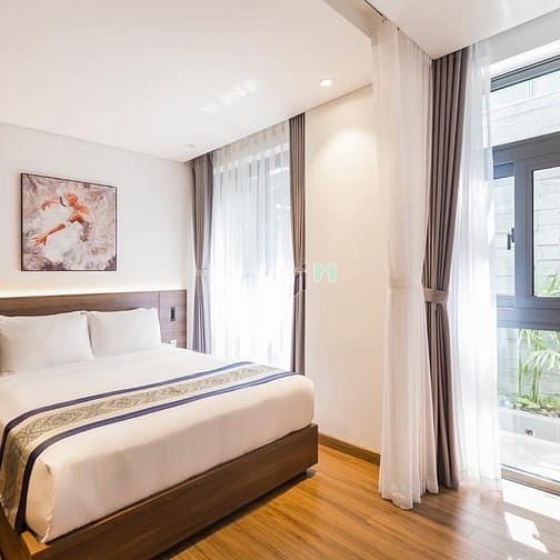 Hình ảnh 1 phòng ngủ cửa sổ lớn - chỉ tính tiền điện
