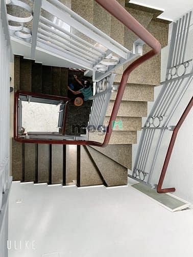 Hình ảnh Bán Nhà mặt tiền đường gần Phạm Văn Đồng