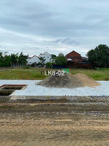 Hình ảnh Lô kẹp cống đẹp ngay cổng vào dự án.