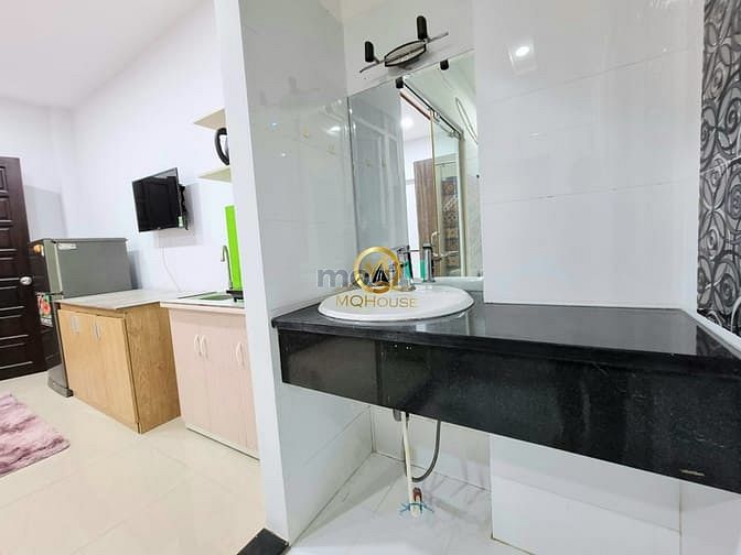 Hình ảnh 💥 Căn Hộ ban Công View nét ( CMT8 . Q10 )