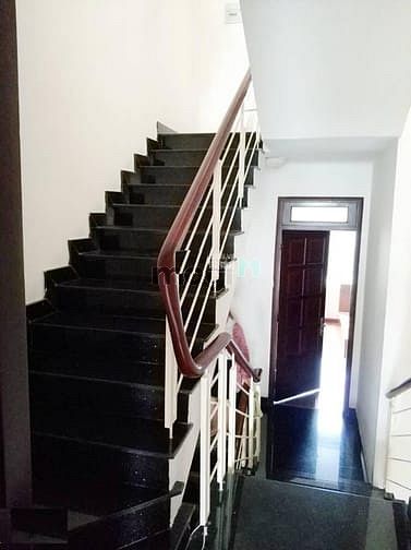 Hình ảnh Cho Thuê Nhà Mặt Tiền - Hầm 2 Lầu - Giá 35 Triệu/Tháng
