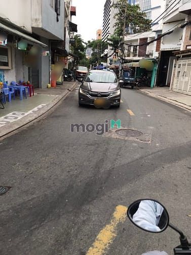 Hình ảnh Cách Mạng Tháng 8 hẻm xe hơi thông 3 tầng mới tinh.