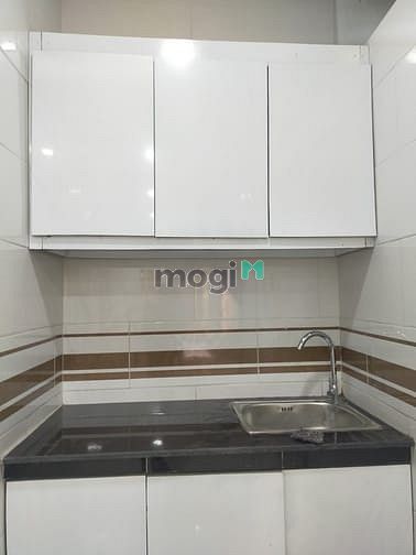 Hình ảnh Nhà sát mặt tiền, gần BV Bình Dân, Quận 10, 42m2 sử dụng chỉ 3 tỷ 7.