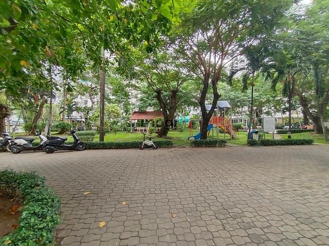 Hình ảnh PENTHOUSE Phú Mỹ Hưng Quận 7 - DT KHỦNG 145M2