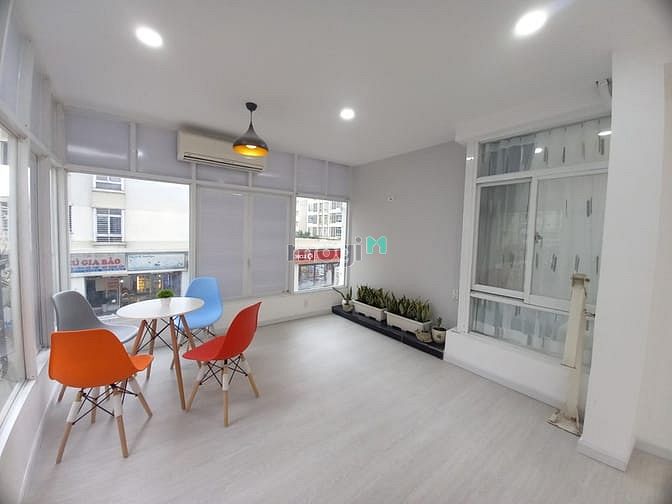 Hình ảnh Bán CH sân vườn vị trí đẹp nhất sky 3,nội thất mới - hình thật 100%
