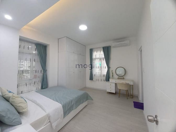 Hình ảnh Bán CH sân vườn vị trí đẹp nhất sky 3,nội thất mới - hình thật 100%
