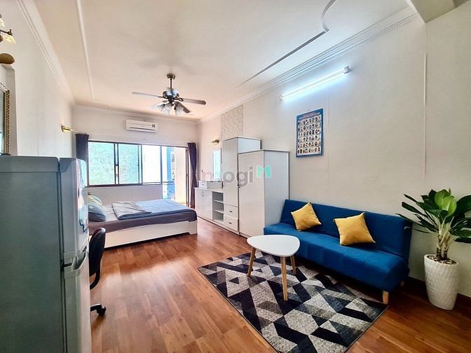 Hình ảnh Siêu phẩm Quận 1 giá rẻ cực sang luôn,có ban công rộng