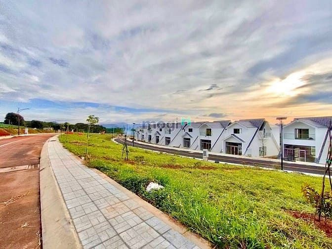 Hình ảnh Cần ra hàng một cặp đất nền bảo lộc tổng 192m2