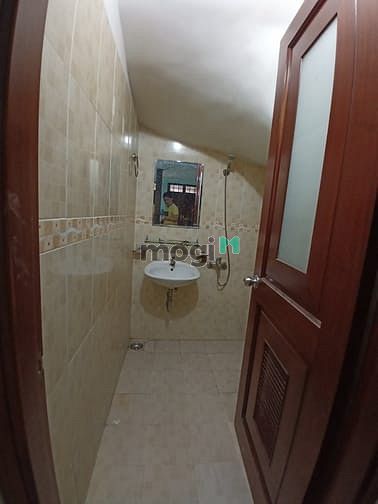 Hình ảnh Cho thuê phòng trọ ở Quận 1 - Nguyễn Văn Cừ