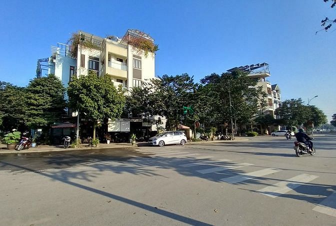 Hình ảnh Cần bán nhanh 74.9m2 đất khu đấu giá Việt Hưng , Long Biên