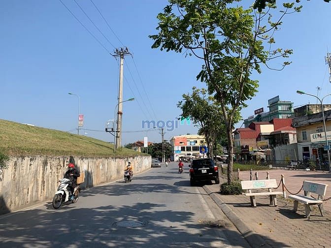 Hình ảnh Gia đình cần bán lô đất 190m2, MT 8,5m, ô tô vào đất, giá 9 tỷ