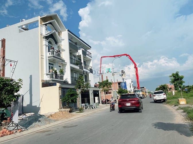 Hình ảnh Bán 2 lô đất thổ cư 85m2/n đối diện BV Chợ Rẫy 2 - Đường trải nhựa 16m