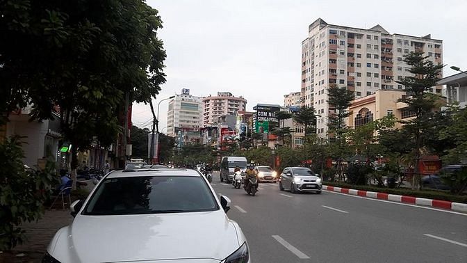 Hình ảnh Bán nhà mặt phố Trung Kính, 45m2, MT4.4m, nở hậu, vỉa hè đá bóng