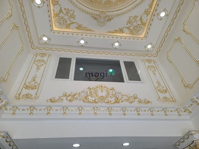Hình ảnh Bán Nhà Dát Vàng, Hẻm Xe Tăng Đua, Bình Tân