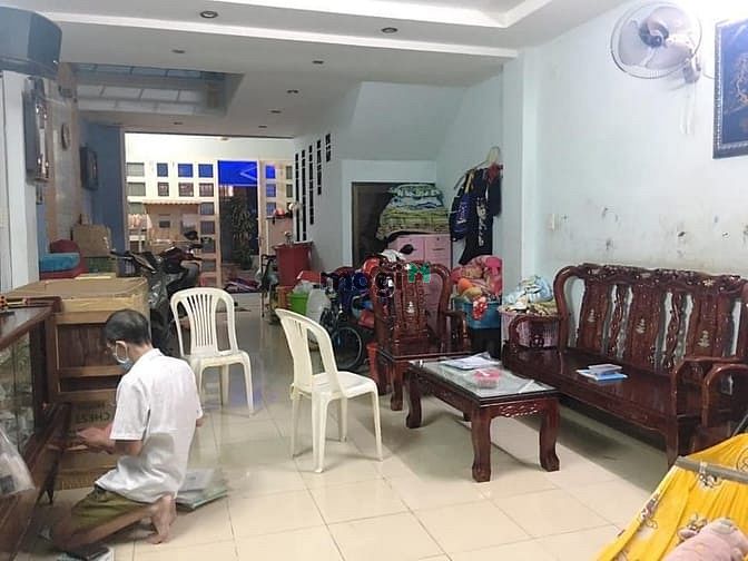 Hình ảnh Mặt Tiền Quận 6 cạnh khu vip Bình Phú