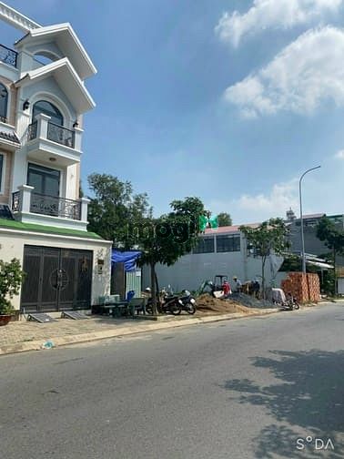 Hình ảnh Mở bán đất 1tỷ 2/ nền nằm trên Trục Đường Trần Văn Giàu