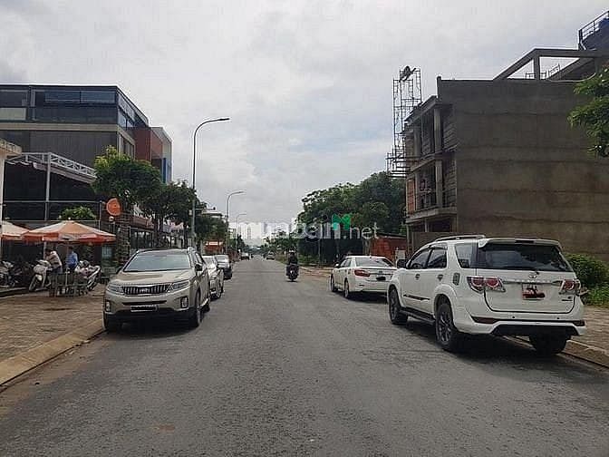 Hình ảnh Nền 6x19m Đất Thổ Cư Ngay Ngã Tư Trần Văn Giàu - Đường Số 7 ( SHR )