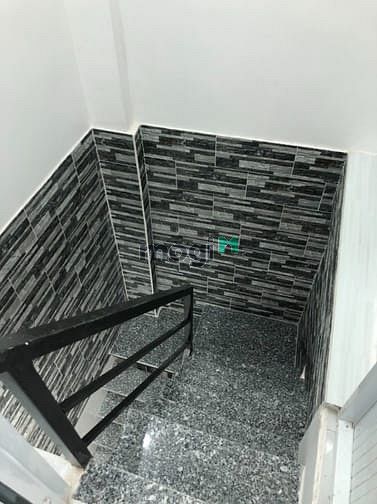 Hình ảnh Bán nhà Cầm Bá Thước 2 tầng 21m2- 2 tỷ 6.
