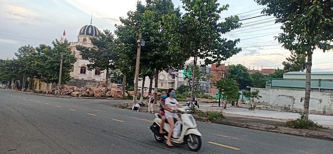 Hình ảnh Đất trống NGÃ TƯ 2 góc mặt tiền Dĩ An, BD cho thuê