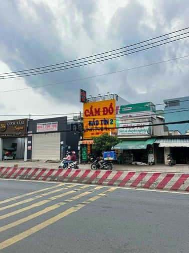 Hình ảnh Chính chủ cần bán Mặt tiền đường Huỳnh Tấn Phát, DT 4x23m, nở hậu