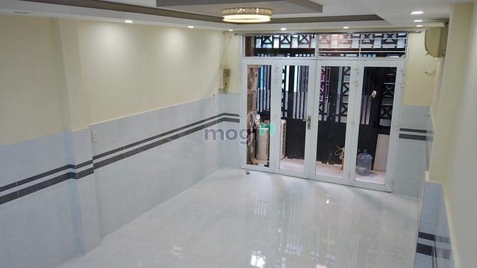 Hình ảnh 𝗖𝗵𝗶́𝗻𝗵 𝗖𝗵𝘂̉ 𝗕𝗮́𝗻 𝗡𝗵𝗮̀ 𝗧𝗿𝘂𝗻𝗴 𝗧𝗮̂𝗺 𝗤𝘂𝗮̣̂𝗻 𝟯