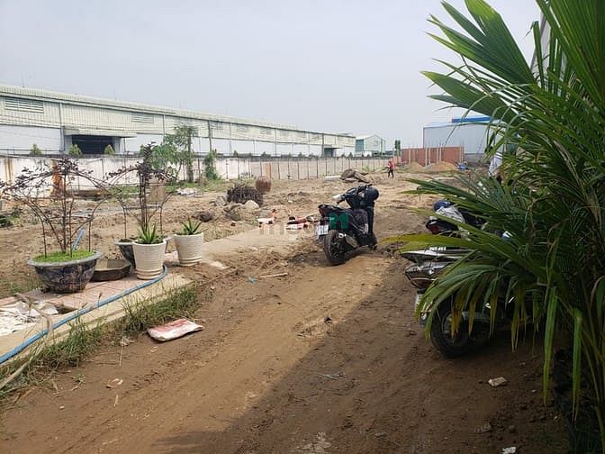 Hình ảnh Cần bán lô đất gần chợ 92m2 giá 999tr