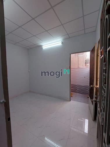 Hình ảnh giảm mạnh còn 5 tỷ 5. Đắc địa. HXH tới nhà. sát MT. KDC dân trí