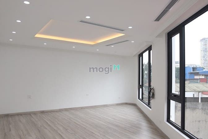 Hình ảnh Cho thuê nhà 9 tằng mặt phố Lê Văn Hưu