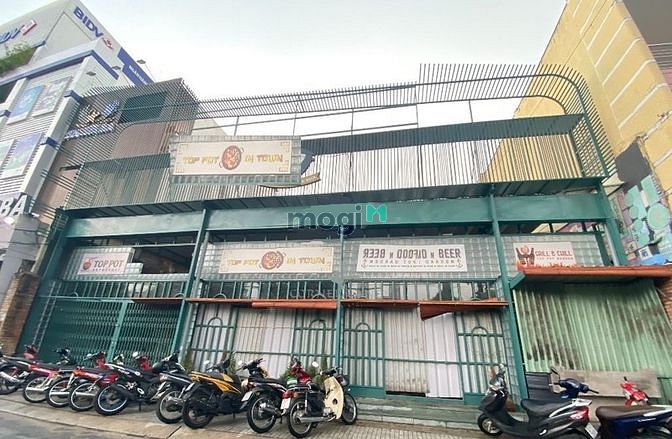 Hình ảnh Cho thuê nhà 448 3/2, P. 14, Quận 10. DT: 17x27m, trệt lầu