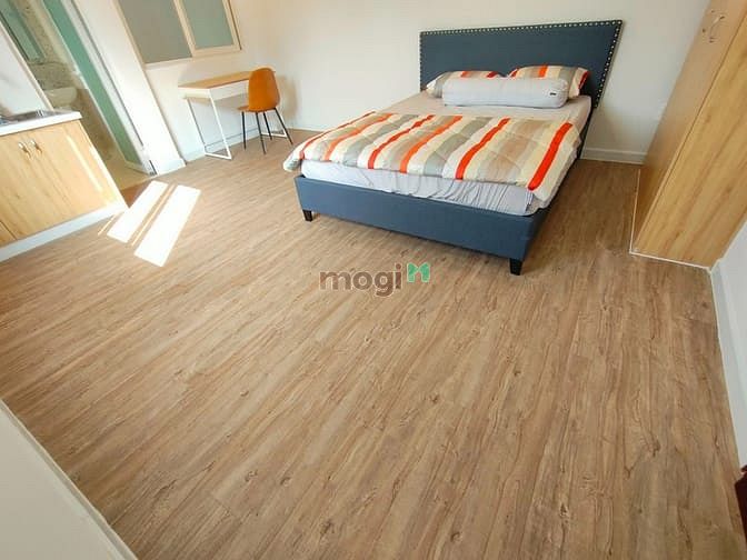 Hình ảnh CHDV Cửu Long gần sân bay Tân Bình