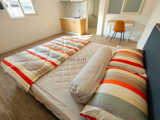 Hình ảnh CHDV Cửu Long gần sân bay Tân Bình