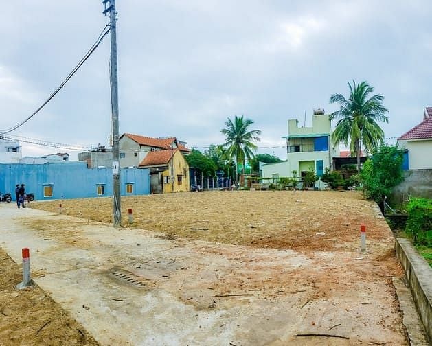 Hình ảnh Lô đất biển Hoà Hải, gần Làng đá non nước, có sổ đỏ cần bán nhanh