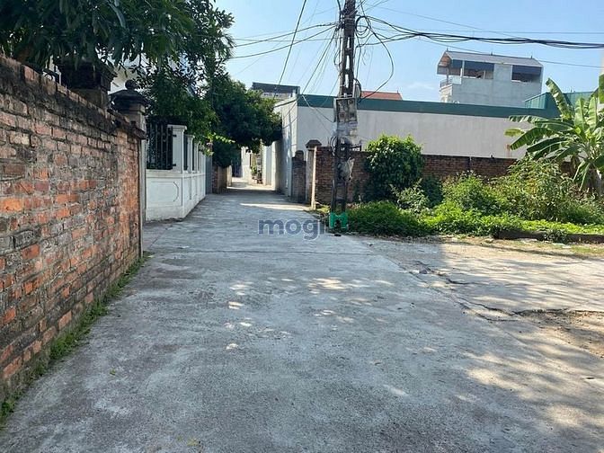 Hình ảnh Ngõ thông, DT 46m2, MT 4m. Giá: 1.38 tỷ.