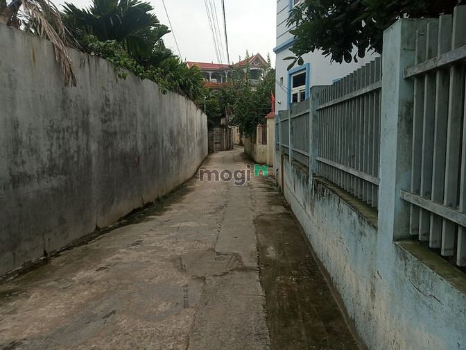 Hình ảnh Ngõ thông, DT 46m2, MT 4m. Giá: 1.38 tỷ.