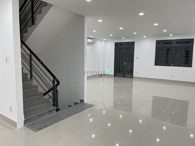 Hình ảnh Cho Thuê Nhà Bình Giã, P13, Q.Tân Bình, DT: 8x18m, Hầm 1T3L