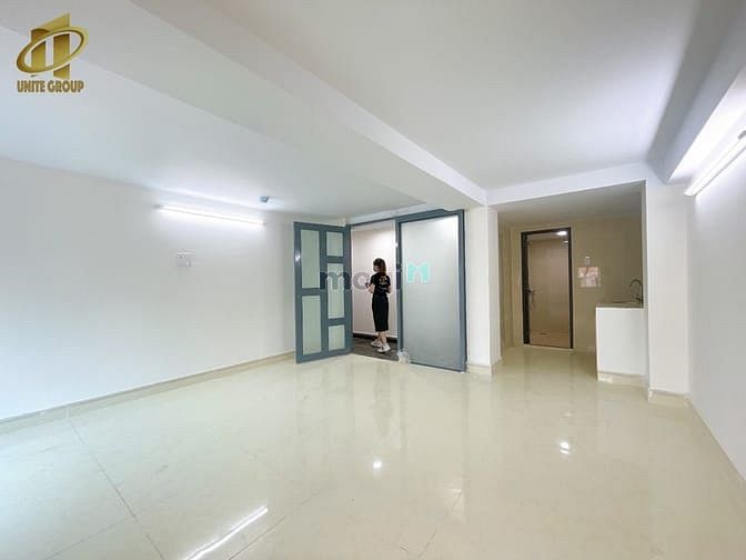 Hình ảnh CHDV mới xây gác lửng gần KCX Tân Thuận, Cresscent Mall, qua q4 10p