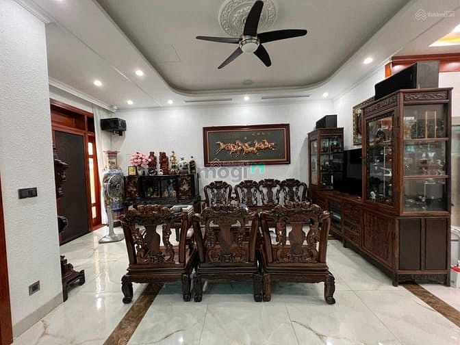 Hình ảnh Mặt Tiền Trương Định, P. 9, Q. 3