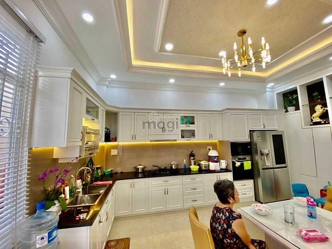 Hình ảnh Mặt Tiền Trương Định, P. 9, Q. 3