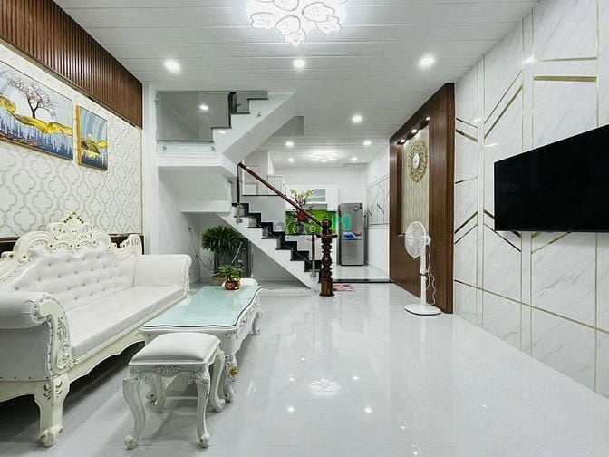 Hình ảnh Bán Nhà Đẹp 2 Tầng Phạm Văn Chiêu Gò Vấp 32m2 Giá 3 tỷ 68