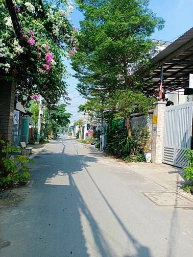 Hình ảnh Bán Đất MT Đs 8 ,HBP Thủ Đức ,Sổ Riêng Thổ Cư 100% , Đường Ô Tô