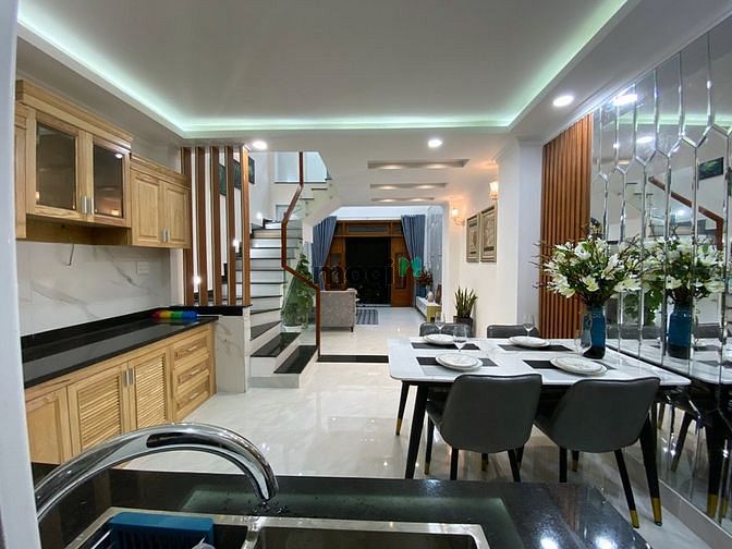Hình ảnh Nhà 4 tầng khu THANG MÁY_DT 70m2_SHR