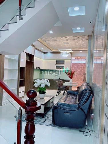 Hình ảnh Cho thuê nhà 58/5 Út Tịch, Phường 4, Tân Bình. dt 100m2 sàn