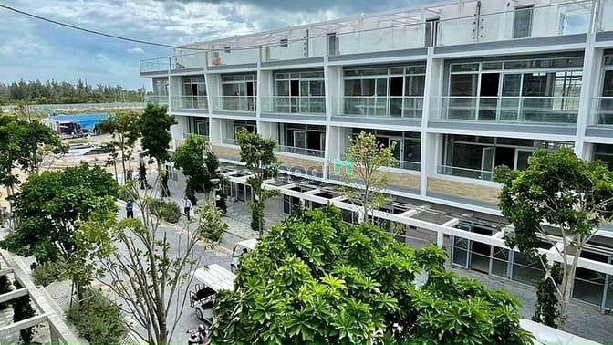 Hình ảnh Shophouse Phan Thiết, ngang 6m dài 18m, cách biển 250m, sổ hồng riêng