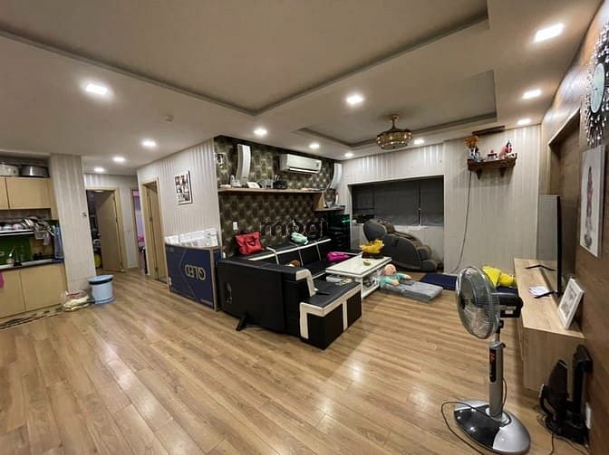 Hình ảnh Chuyển công tác cần bán CH Oriental Plaza Q .TP