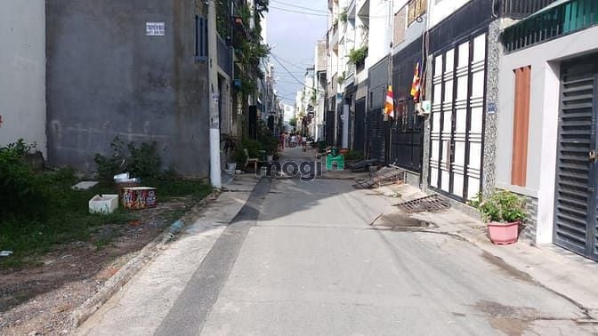 Hình ảnh Cần bán lô đất 60m2 ngay ngã ba đường Tô Ngọc Vân - Tam Bình