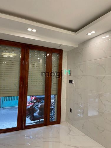 Hình ảnh Cần bán nhà CMT8 Quận 10 giá chỉ 4ty150