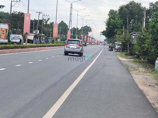 Hình ảnh Bán đất tặng nhà, Phú An, Bến Cát, DT:10×41, TC100m2, SHR, 3.2 tỷ