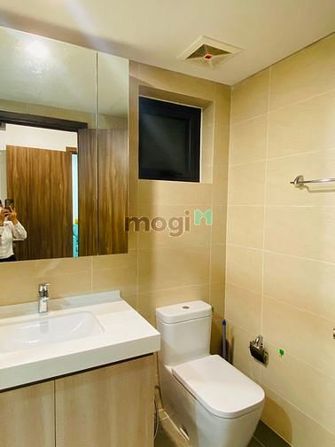 Hình ảnh Ngộp tiền bán gấp căn 2PN, hướng ĐN, tầng trung full nội thất giá 6.25